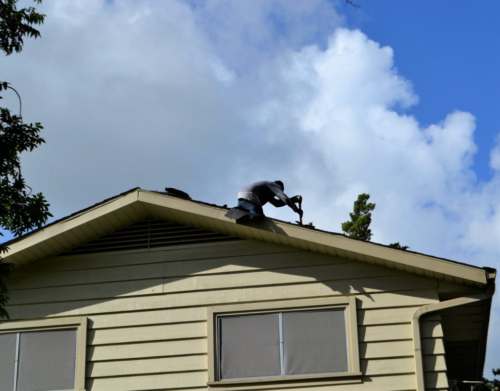 roofing-3755606_1920 roofing-3755606_1920